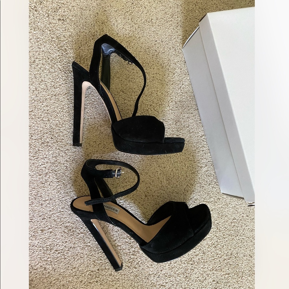 Sexy Steve Madden high heels